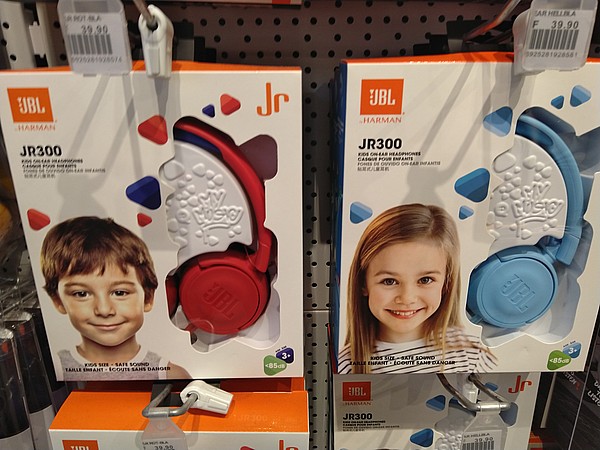 2020-01-02-headphones-4-kids.jpg