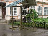 Lavra: Glocken mit Fusspedale